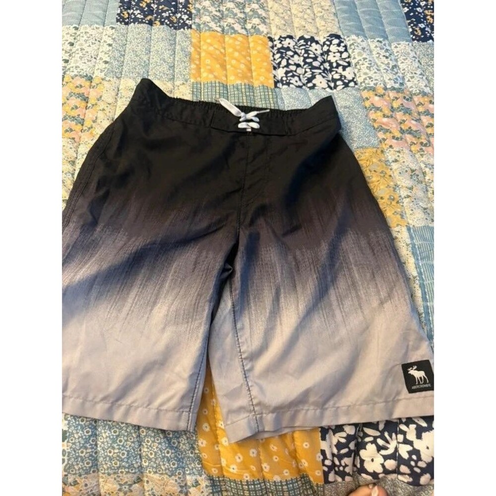 Abercrombie Kids Boys 15/16 Black Gray Ombre Board Shorts Swim Trunks. 71